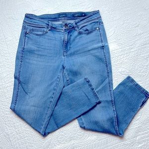 J. Jill 6 Petite Ankle Jeans light wash